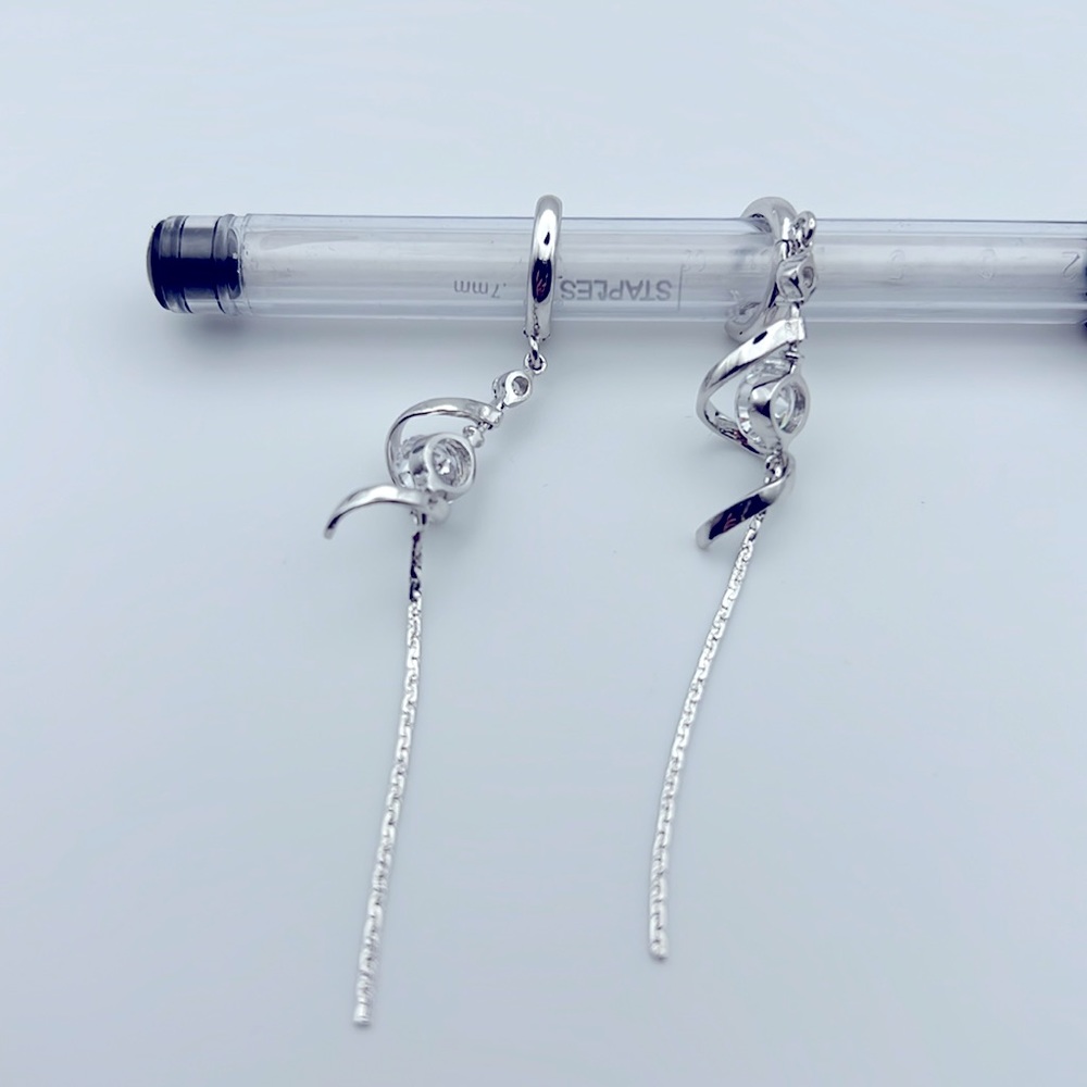 SILVER CUBIC ZIRCONIA DANGLING EARRING - Picture 4 of 5